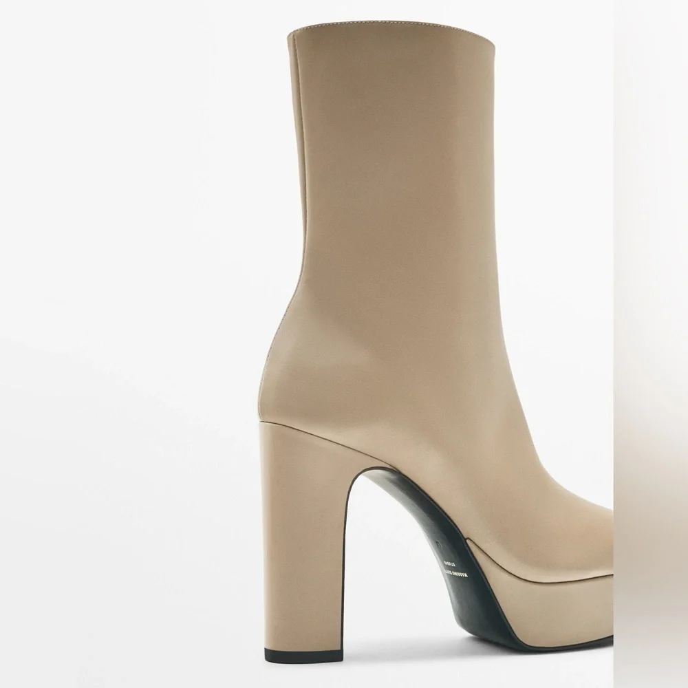 NWT. Massimo Dutti Studio Cream Leather Platform Ankle Boots. Size 7,5.